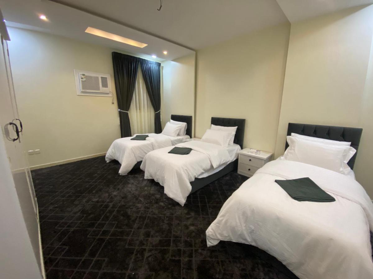 Al Diyafah Apts Медина Екстериор снимка