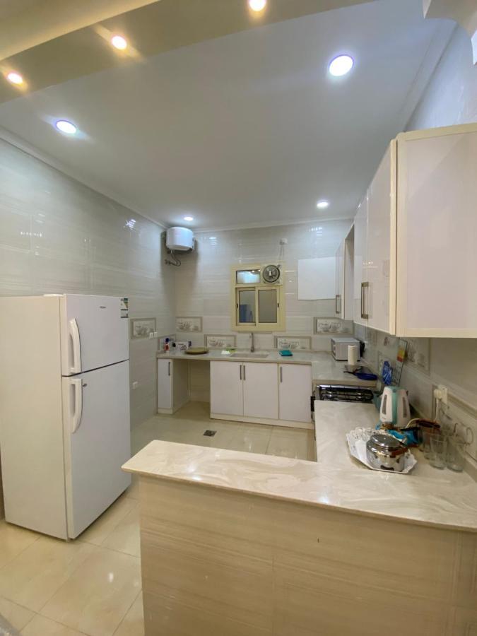 Al Diyafah Apts Медина Екстериор снимка