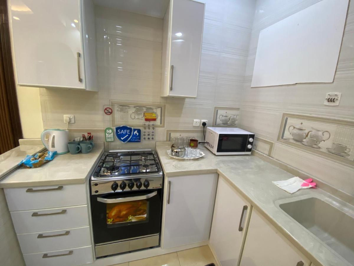 Al Diyafah Apts Медина Екстериор снимка