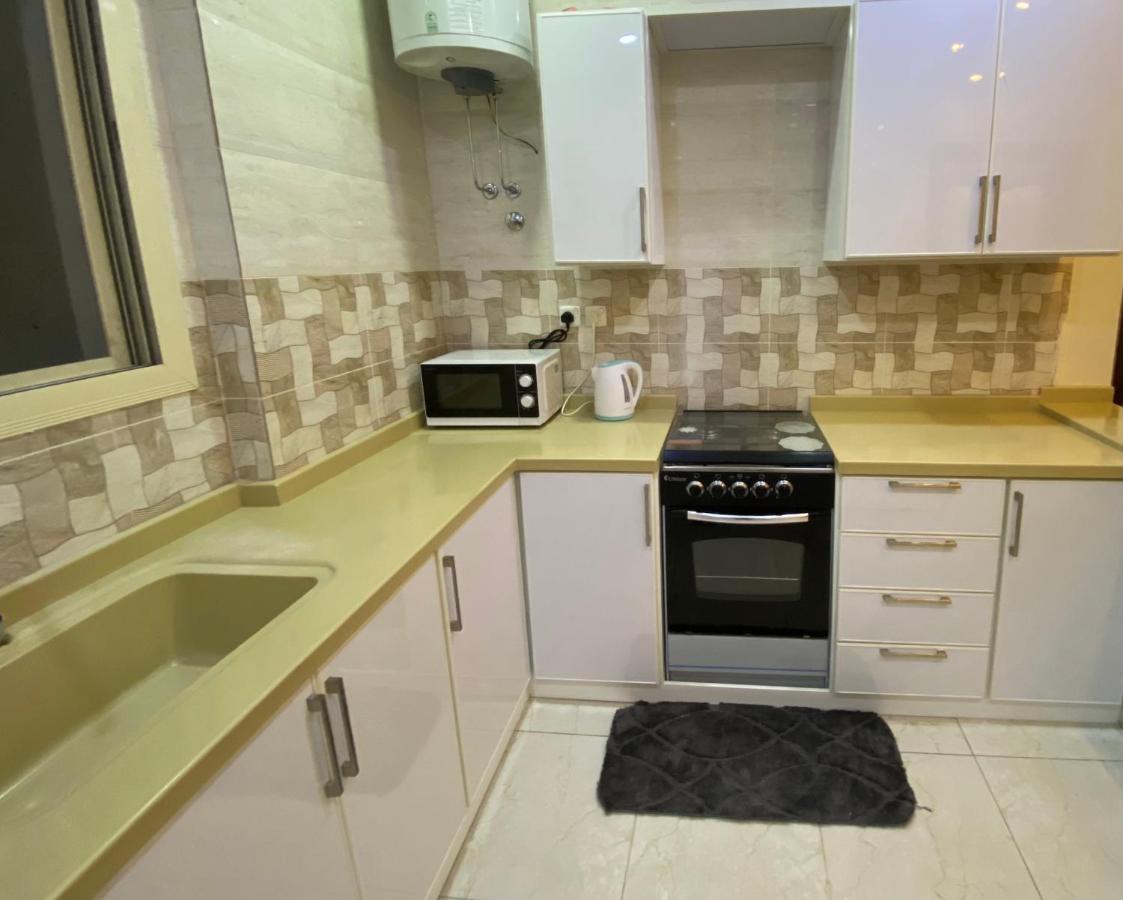 Al Diyafah Apts Медина Екстериор снимка