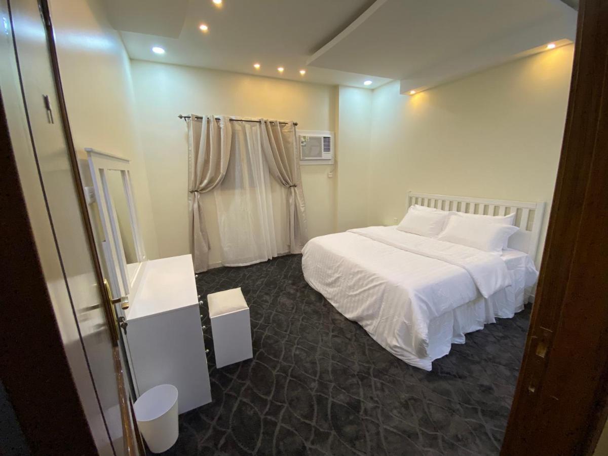 Al Diyafah Apts Медина Екстериор снимка