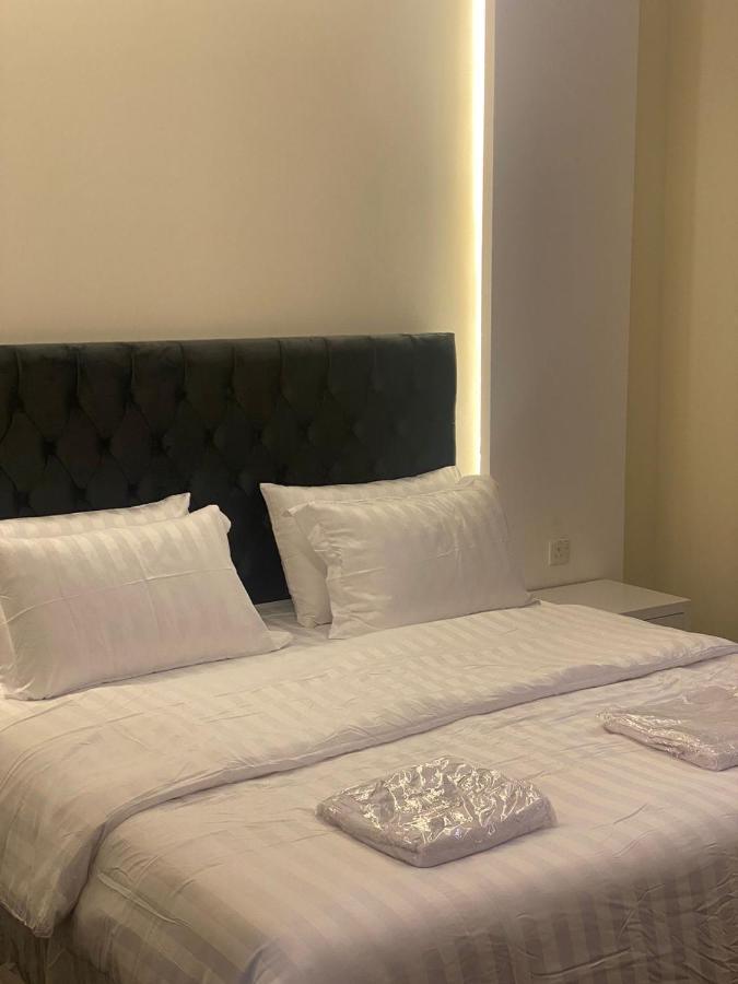 Al Diyafah Apts Медина Екстериор снимка