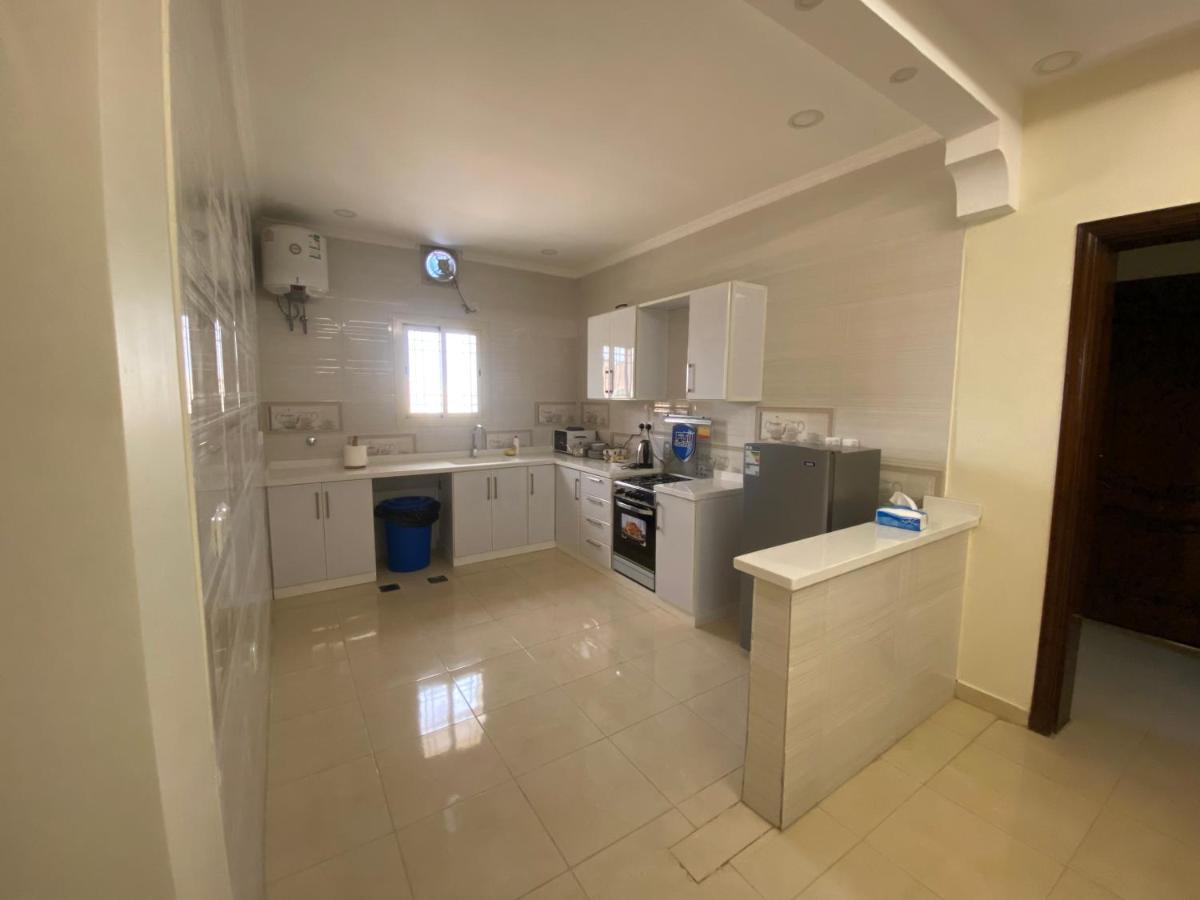 Al Diyafah Apts Медина Екстериор снимка